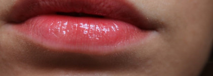 Песня не удалась с L'oreal L'extraordinaire Liquid Lipstick by Color Riche в оттенке 301 Rouge Soprano