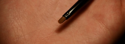 Гелевая подводка Maybelline Eyestudio Lasting drama Gel eyeliner 24H 01 Black