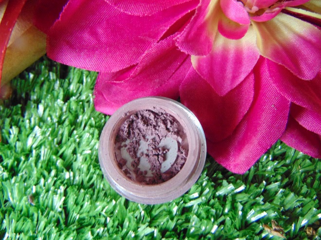 Тени для век Heavenly Mineral Makeup в оттенке Smokey Purple-M