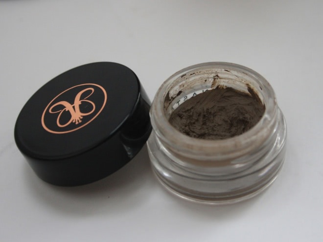 Dipbrow pomade от Anastaisia Beverly Hills в оттенке Taupe