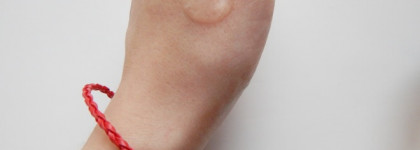 Meishoku Очищающий пилинг-гель с AHA и BHA с эффектом сильного скатывания, аромат ягод