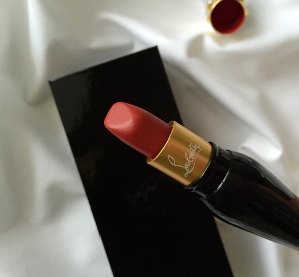 Во имя цвета. Christian Louboutin Silky Satin Lip Colour Rouge Louboutin 001