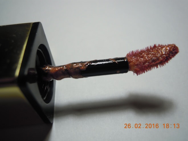 Лак для губ YSL rouge pur couture Vernis A Levres Rebel Nudes в оттенках 103 и 106