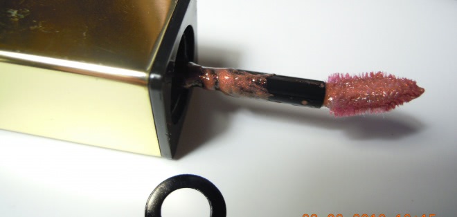 Лак для губ YSL rouge pur couture Vernis A Levres Rebel Nudes в оттенках 103 и 106