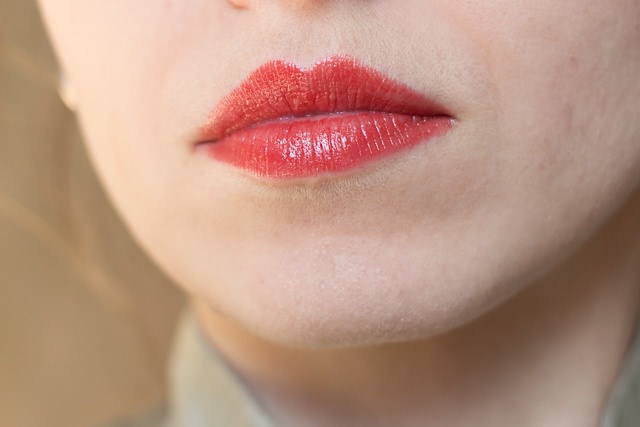 Mufe дуэт красных: помада Rouge Artist Natural N47 и карандаш Aqua Lip