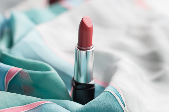 Mufe дуэт красных: помада Rouge Artist Natural N47 и карандаш Aqua Lip