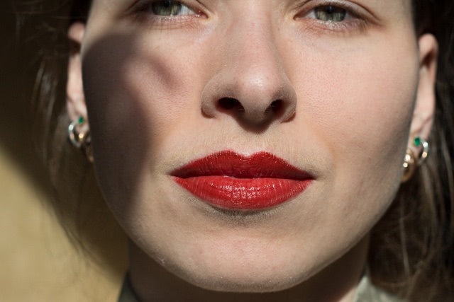 Mufe дуэт красных: помада Rouge Artist Natural N47 и карандаш Aqua Lip