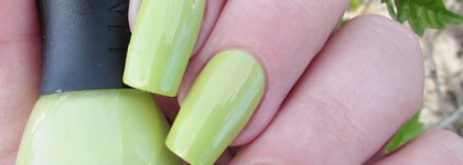 Зеленому маю - зеленые лаки. Limoni Ice Cream, оттенки #547 и #548, свотчи и нейл-арт