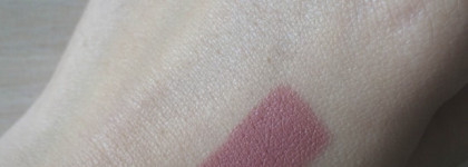 Кейт Мосс рекомендует: ягодное лето с Rimmel Lasting Finish 008