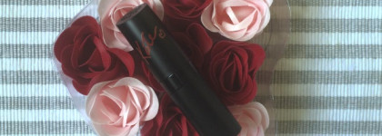 Кейт Мосс рекомендует: ягодное лето с Rimmel Lasting Finish 008