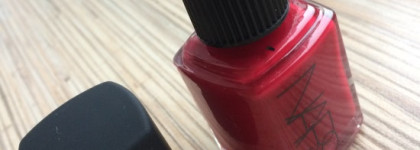 Только попал в мою лаковую коробочку и уже любимчик...Nars Nail Polish #Paros