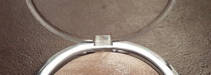 Сиять с хайлайтером Catrice High glow mineral highlighting powder 010