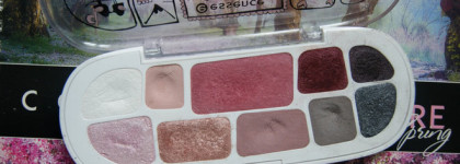 Очаровательная палетка теней для век Essence Eyeshadow Box тон 02 & Happily Ever After