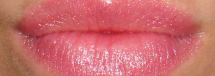 Бюджетная красота: Avon Ultra Color Rich Mega Impact Lipstick