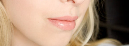 Настоящий нюд без коричневого и розового. помада Essence 50 оттенок Creamy nude