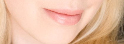 Настоящий нюд без коричневого и розового. помада Essence 50 оттенок Creamy nude