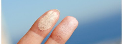 Много шума из ничего, шиммерный хайлайтер-тени The Balm Mary-Lou Manizer