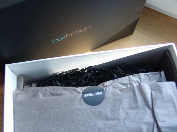 Эксклюзивный обзор на первую коробочку Lookfantastic Beauty Box