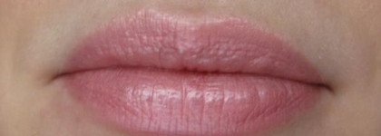 Три текстуры помад Lipstic  от M-A-C