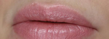 Три текстуры помад Lipstic  от M-A-C