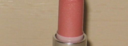 Три текстуры помад Lipstic  от M-A-C