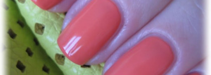 Chanel Le Vernis Nail Color Orange Fizz