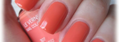 Chanel Le Vernis Nail Color Orange Fizz