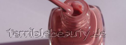 На прием к королеве или мои розовые лаки