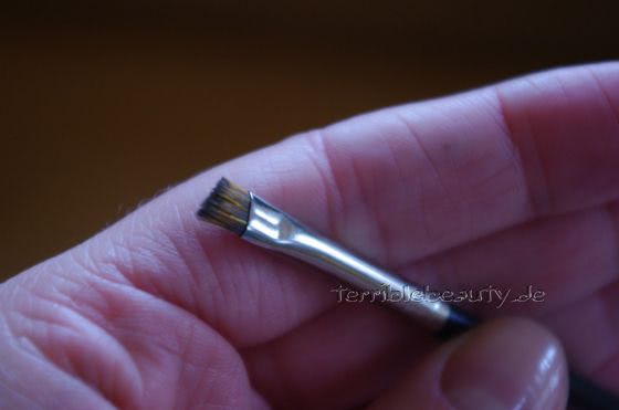 Коричневый карандаш для бровей шанель