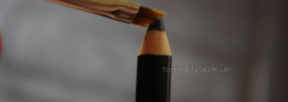 Новый карандаш для бровей Chanel Crayon Sourcils Sculpting eyebrow pencil 60 noir cendre