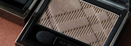 Тени Burberry Sheer eye shadow: No.22 Pale Barley (Le), No. 07 Taupe Brown