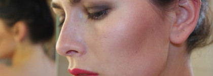 Тени Burberry Sheer eye shadow: No.22 Pale Barley (Le), No. 07 Taupe Brown