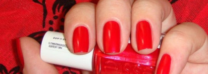 Ягуар - в будуар!  Essie    -  58  Jag - u - are