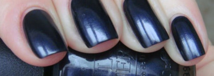 OPI Light my Sapphire NL B60