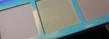 Хайлайтер Hi-Lite Opals от Lime Crime, который я использую в качестве теней