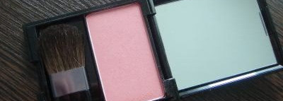 Румяна с шелковистой текстурой и эффектом сияния Luminizing Satin Face Color Shiseido