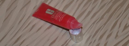 Пополнение в блестящих рядах. Clarins и Clinique