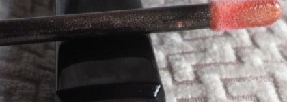 Луч солнца золотого ... Chanel Rouge Allure Extrait De Gloss № 70 Attirance