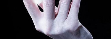 Капли дождя на ногтях благодаря лаку Illamasqua Raindrops