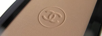 Chanel Vitalumiere Eclat Comfort Radiance Compact Makeup SPF 10 (B30 Beige – Sable) – Пудра-основа для сияния кожи