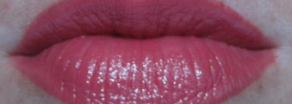 Lumene Wild Rose помада-крем "Нежность цвета"