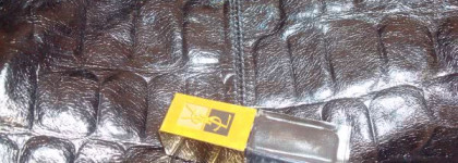 Я искала эффектный лак или YSL La Laque Long Lasting Nail Lacquer №35 Tuxedo Grey