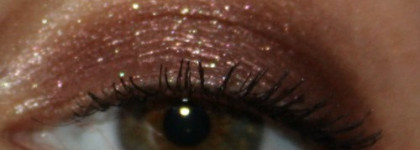 Роскошь в цвете с Chanel Illusion D ombre Long Wear Luminous Eyeshadow # 86 Ebloui - Стойкие сияющие тени для век оттенок № 86