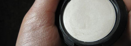 Блики Луны или MAC Cream Colour Base "Luna"