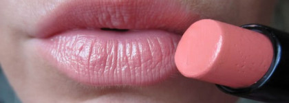 Помада от MAC Sheen Supreme Lipstick  "Gotta Dash!" / Должен мчаться