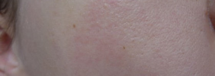 Caudalie Teint Divin - увлажнялка с тонирующим эффектом (для светлой кожи)