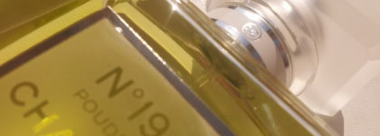 Chanel N°19 Poudre eau de parfum