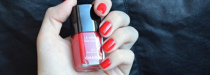 Tom ford eye color qaud #05 Silvered topaz, Chanel le vernis #677 Rouge Rubis, YSL Touche Eclat Radiant Touch #2 Luminous Ivory