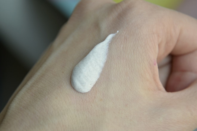 Дневной крем с тонирующим эффектом Estee Lauder DayWear Multi-Protection Antioxidant Sheer Tint Release Moisturizer SPF15