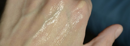 Must have или куплю снова: Clarins, La Roche-Posay, Carmex, Bingju